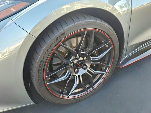 Used 2024 Chevrolet Corvette Z06 RWD image 11