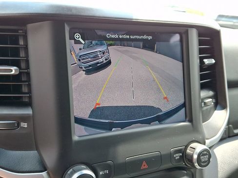 Used 2021 RAM 1500 Big Horn AWD/4WD image 16