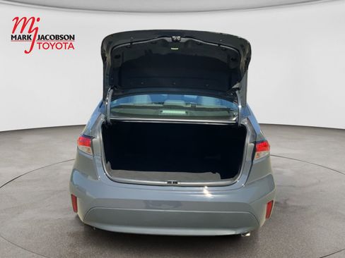 Used 2024 Toyota Corolla LE FWD image 13