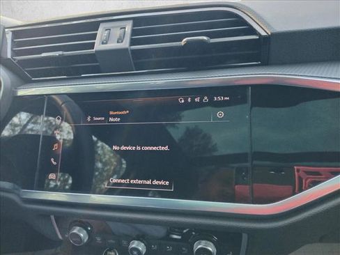 Certified 2025 Audi Q3 2.0T Premium w/ Convenience Package image 21