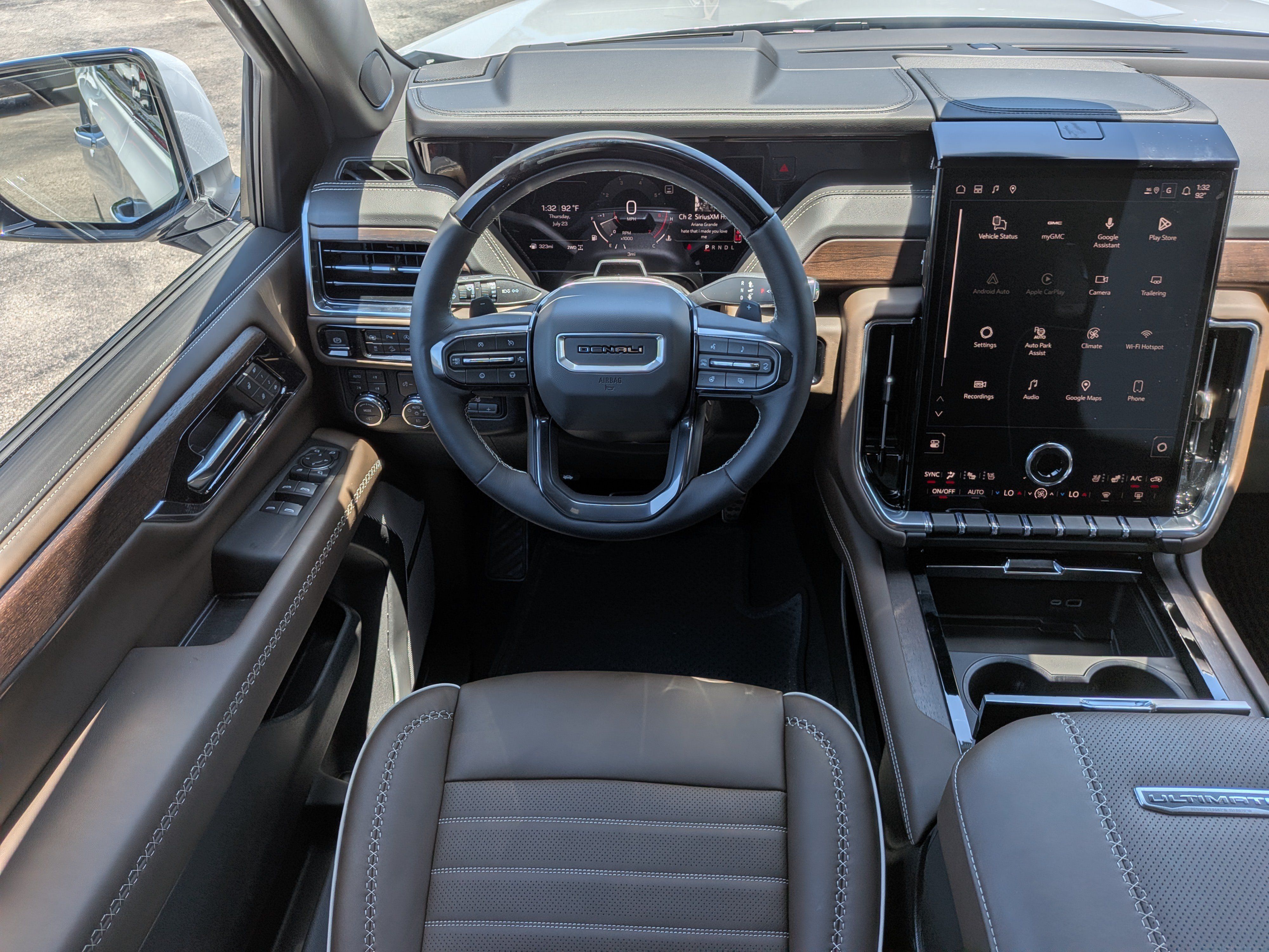 New 2026 GMC Yukon Denali Ultimate AWD/4WD image 15