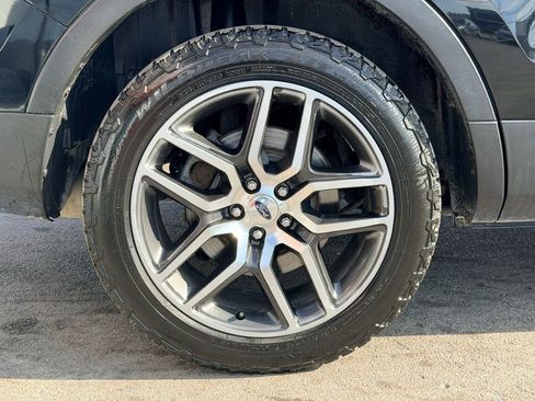 Used 2016 Ford Explorer Sport image 29