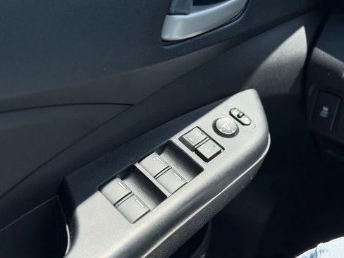 Used 2016 Honda CR-V LX image 19