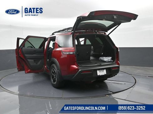 Used 2025 Nissan Pathfinder Rock Creek AWD/4WD image 57