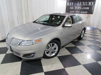 Used 2009 Lincoln MKS image 1