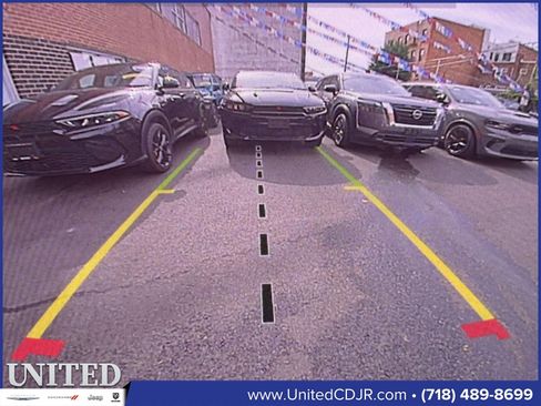 Used 2023 Jeep Grand Cherokee L Laredo image 31