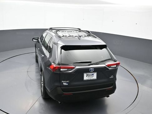 Used 2024 Toyota RAV4 LE AWD/4WD image 38