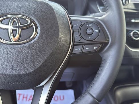 Used 2022 Toyota Corolla SE image 16