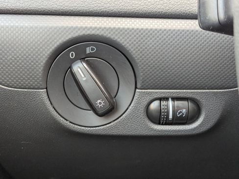 Used 2016 Volkswagen Jetta S image 18