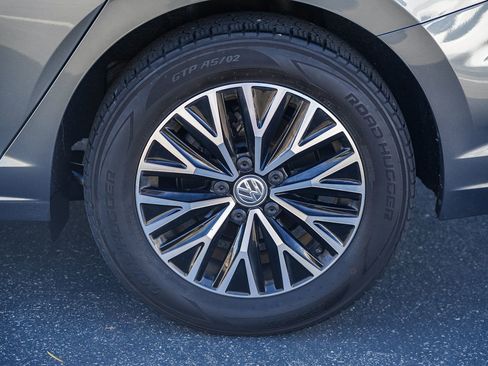 Used 2020 Volkswagen Jetta SE FWD image 11