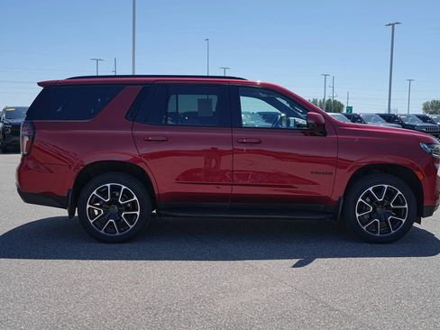 Used 2022 Chevrolet Tahoe RST w/ Luxury Package AWD/4WD image 5