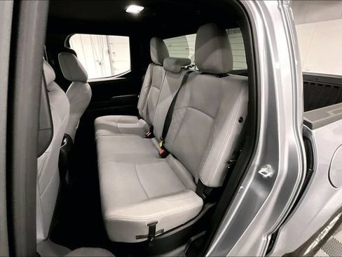 Used 2025 Toyota Tacoma SR5 AWD/4WD image 24