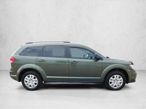 Used 2016 Dodge Journey SE w/ Flexible Seating Group FWD image 7