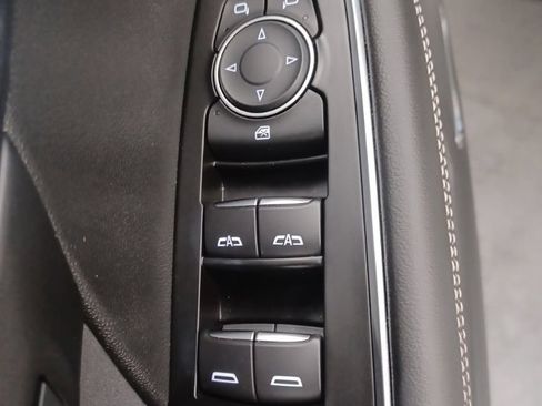 Used 2025 Buick Envision Sport Touring AWD/4WD image 16