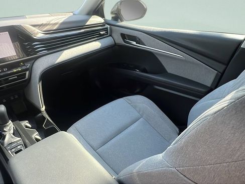 Used 2026 Toyota Camry LE w/ Convenience Package FWD image 12
