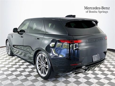 Used 2024 Land Rover Range Rover Sport Dynamic SE image 5