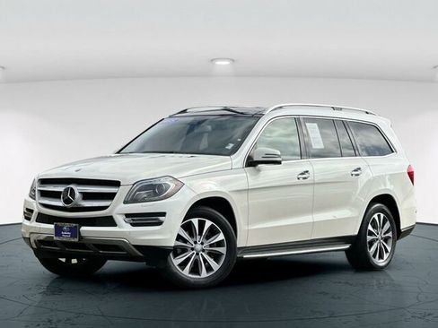 Used 2015 Mercedes-Benz GL 320 BlueTEC 4MATIC image 2