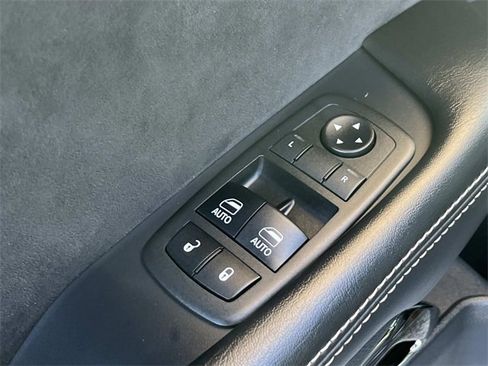 Used 2019 Dodge Challenger SRT Hellcat Redeye image 19