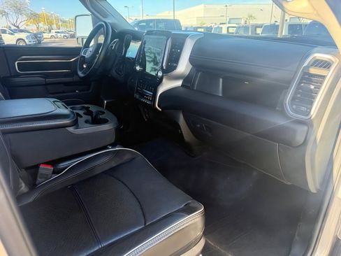 Used 2024 RAM 2500 Laramie image 29