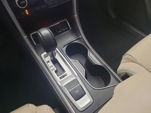 Used 2019 Subaru Ascent Premium w/ Popular Package #2 image 26