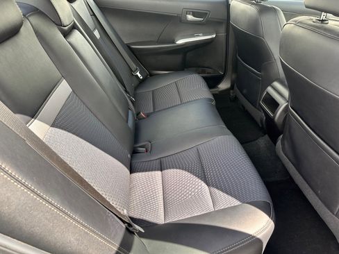 Used 2014 Toyota Camry SE image 8