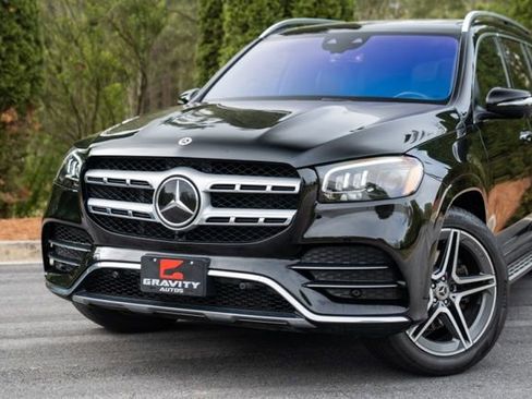 Used 2022 Mercedes-Benz GLS 580 4MATIC image 2