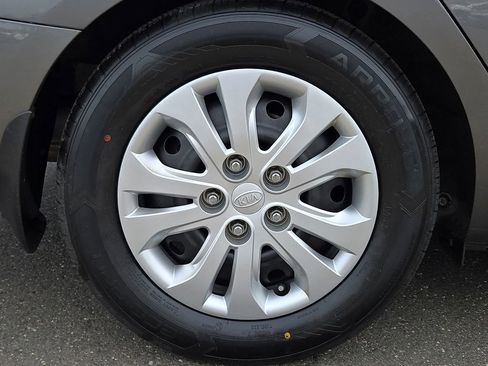 Used 2013 Kia Forte EX w/ Fuel Economy Pkg FWD image 11