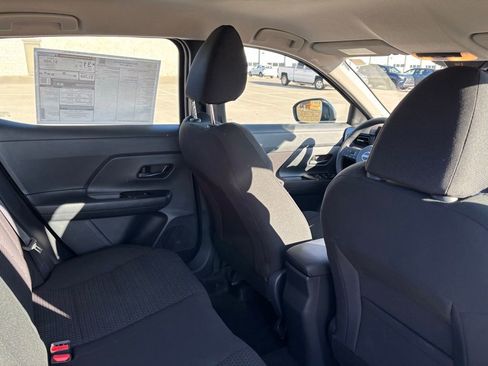 Used 2025 Nissan Kicks S image 14