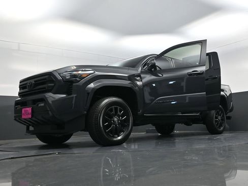 Used 2026 Toyota Tacoma SR5 image 27