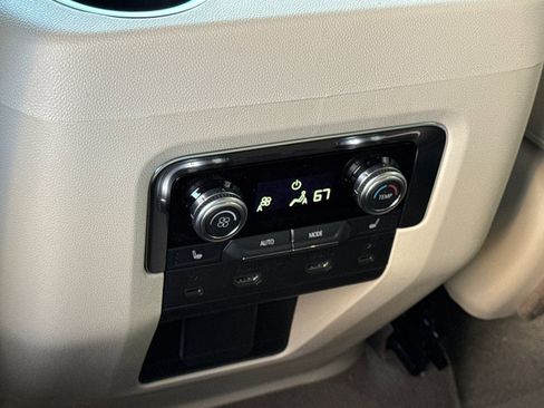 New 2026 GMC Yukon Denali w/ Denali Reserve Package image 13