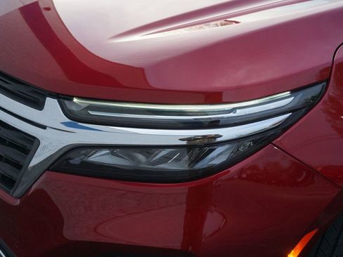 Used 2024 Chevrolet Equinox LT FWD image 29