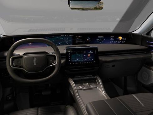 New 2026 Lincoln Nautilus Reserve image 7