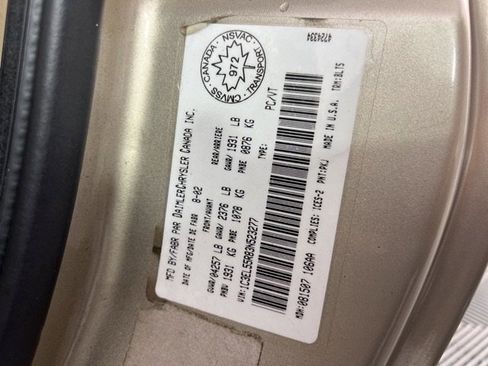 Used 2003 Chrysler Sebring LXi image 34