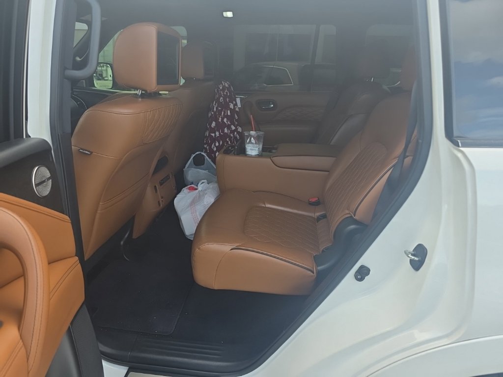 Used 2021 INFINITI QX80 Premium Select AWD/4WD image 9