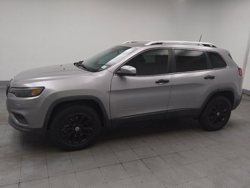 Used 2020 Jeep Cherokee Latitude Plus AWD/4WD image 2