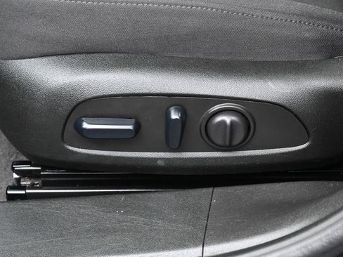 Used 2024 Chevrolet Malibu LT FWD image 12