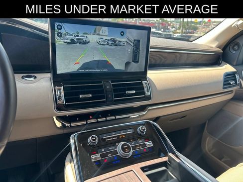 Used 2024 Lincoln Navigator L Reserve AWD/4WD image 19
