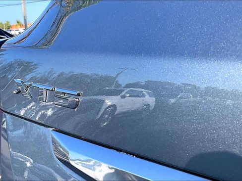 Used 2023 Cadillac XT5 Premium Luxury w/ Technology Package image 10