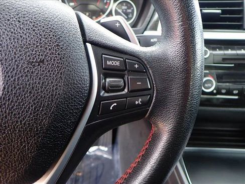 Used 2017 BMW 330i xDrive Sedan image 14