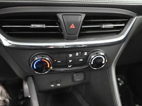 Used 2024 Buick Encore GX Preferred AWD/4WD image 16