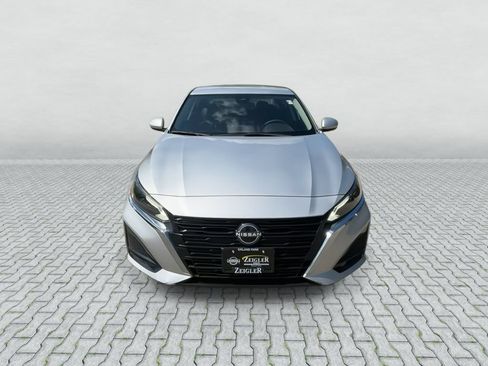 Certified 2023 Nissan Altima 2.5 SV AWD/4WD image 3