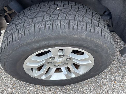 Used 2019 Chevrolet Tahoe LT image 10