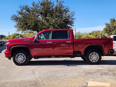 Used 2020 Chevrolet Silverado 3500 High Country w/ Z71 Off-Road Package image 4