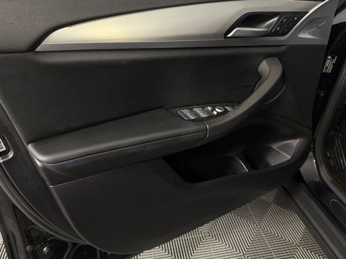 Used 2025 BMW X4 xDrive30i image 25