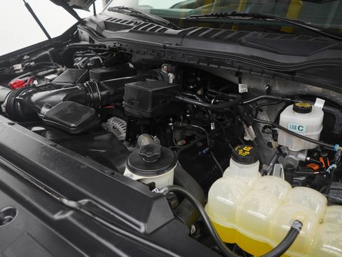 Used 2022 Ford F250 XLT image 31