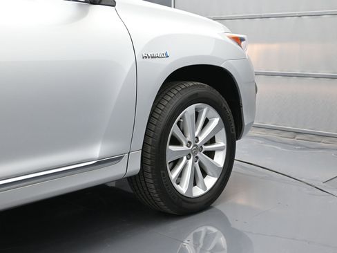 Used 2012 Toyota Highlander Limited image 46