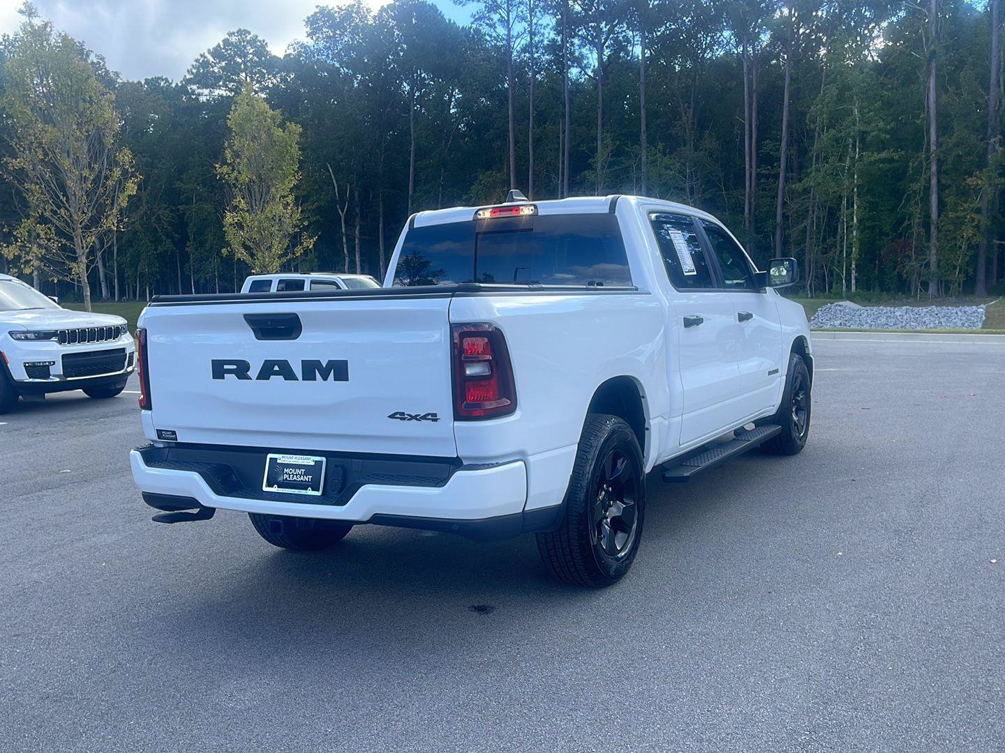Used 2025 RAM 1500 Tradesman w/ Night Edition AWD/4WD image 7
