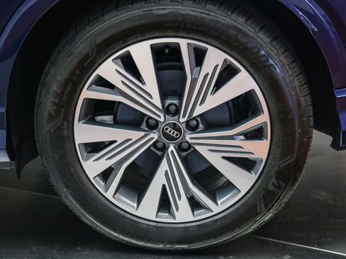Certified 2023 Audi Q4 e-tron Premium w/ Premium Plus RWD image 11