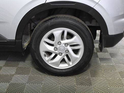 Used 2021 Hyundai Venue SE image 20