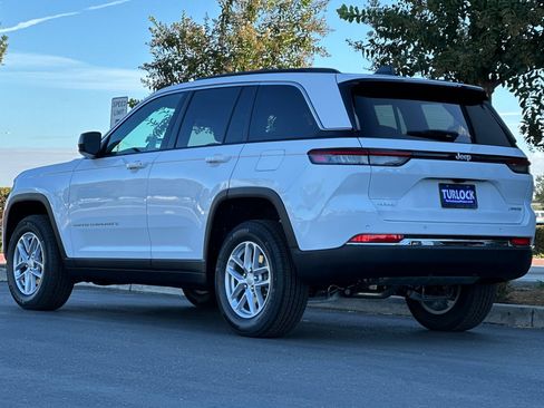 New 2025 Jeep Grand Cherokee Laredo X w/ Luxury Tech Group I image 6